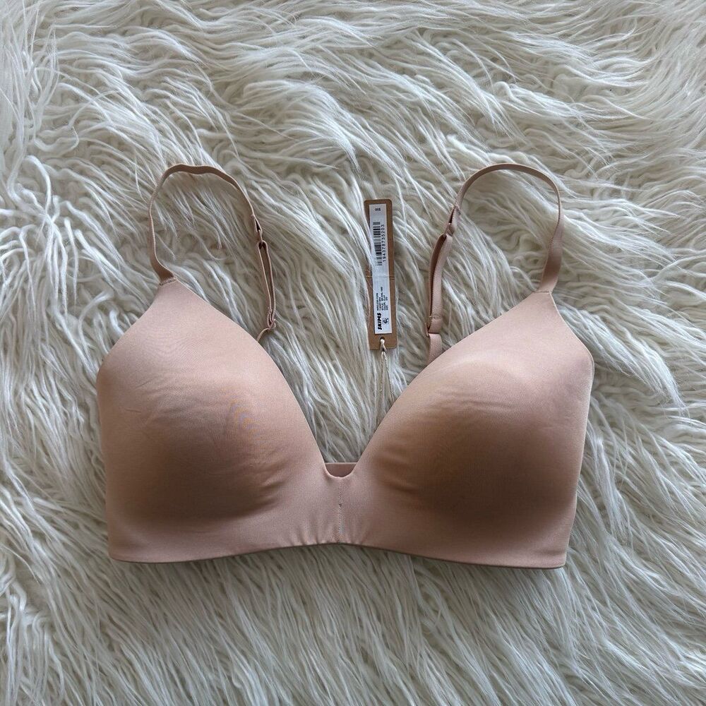 Skims Wireless Form T-shirt Bra Clay Size 32D